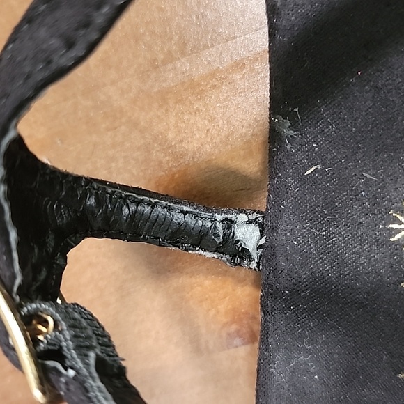 Shoedazzle Black Sandal With Gold Chain Detail 8 - Picture 5 of 7